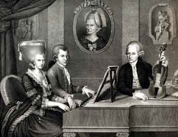 Nannerl, Wolfgang et Leopold Mozart Par G. Nepomeceno della Croce en 1780-1781 Salzbourg, Maison de Mozart. Estampe BnF.